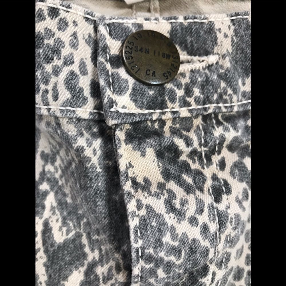Current Elliott Jeans - Picture 3 of 6